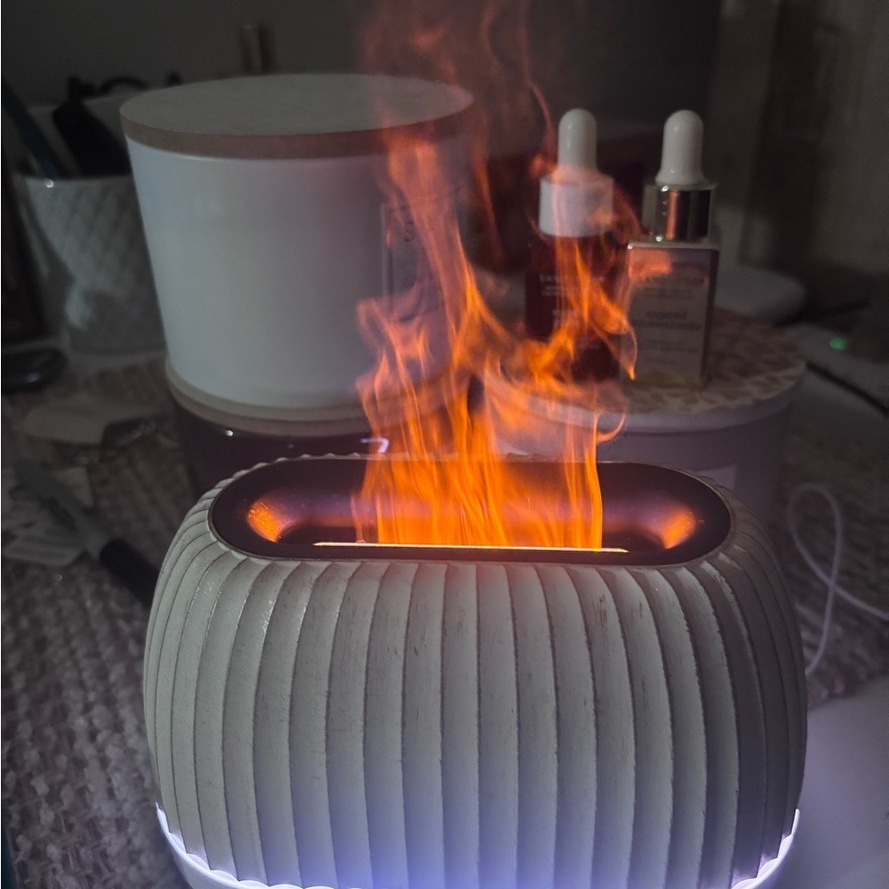Flame Effect Diffuser - Picture 2 of 4